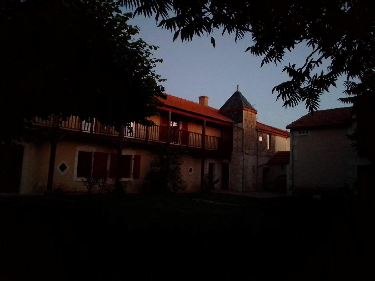 Au Repos Des Elfes Hébergement de vacances *